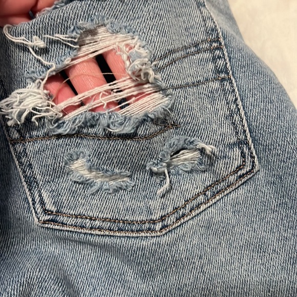 American eagle mom jean size 2 stretch material - Picture 8 of 9